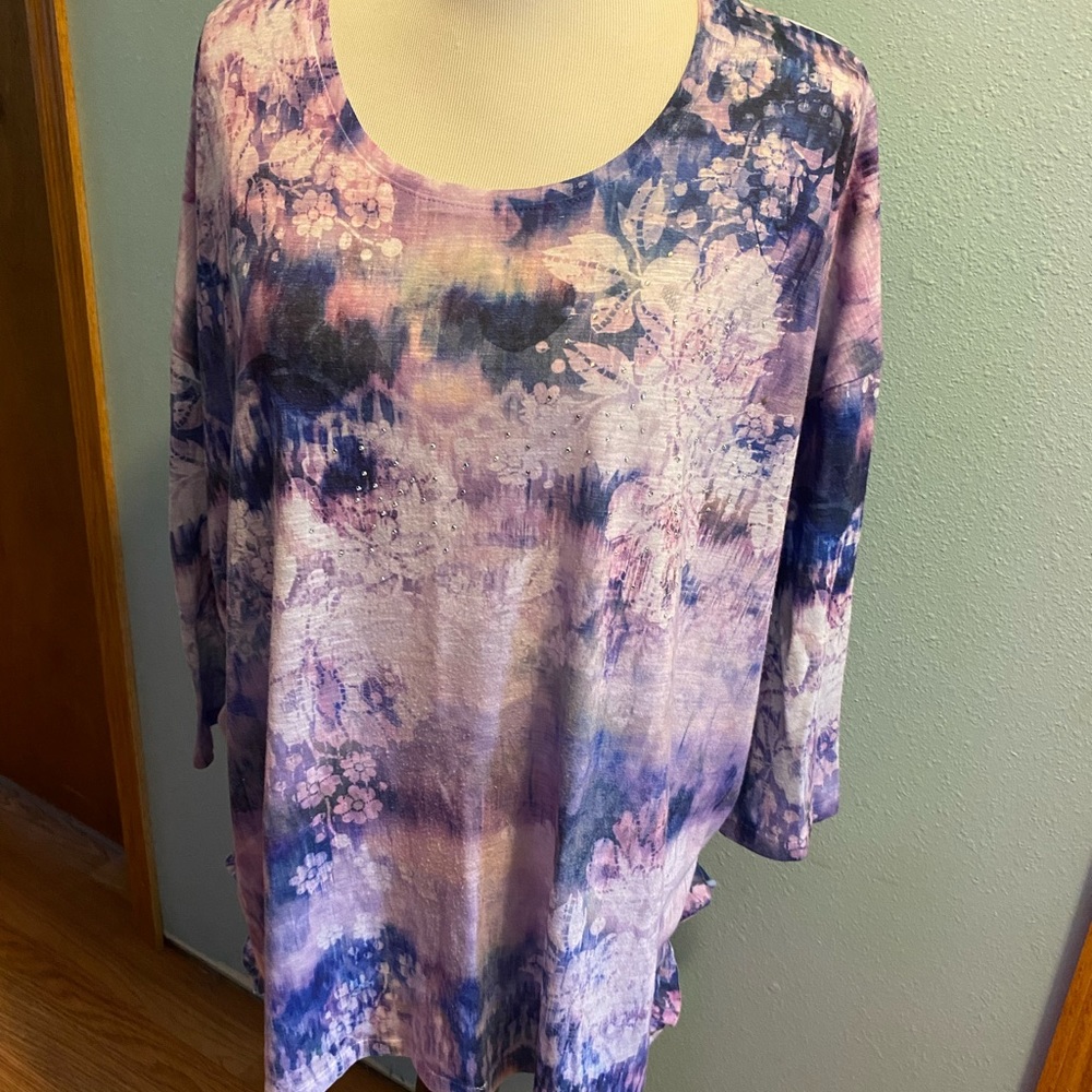 Lavender /purple print 3:4 sleeve top XXL Time and True. $13